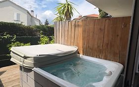 Hotel Sable Et Soleil - Port, Plage Et Jacuzzi Prive